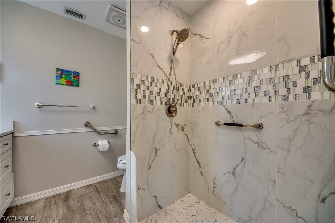 5585 Buring Court Fort Myers, FL 33919 - Photo 28 of 34 a view of a bathroom