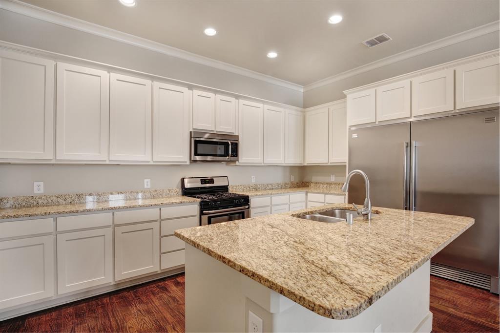 4111 Rawlins Street, Unit 403 Dallas, TX 75219 - Photo 10 of 23 Kitchen