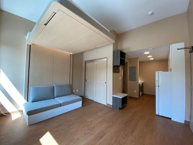 $1,899 | 83 Hanover Street, Unit 407, Manchester, NH 03101