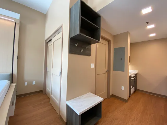 $1,899 | 83 Hanover Street, Unit 407, Manchester, NH 03101