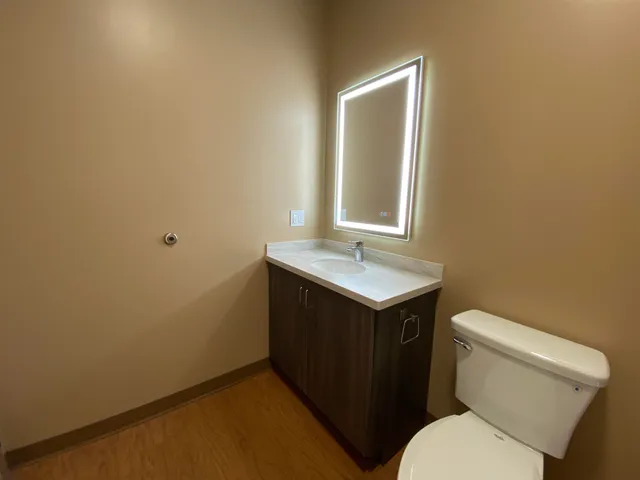 $1,899 | 83 Hanover Street, Unit 407, Manchester, NH 03101