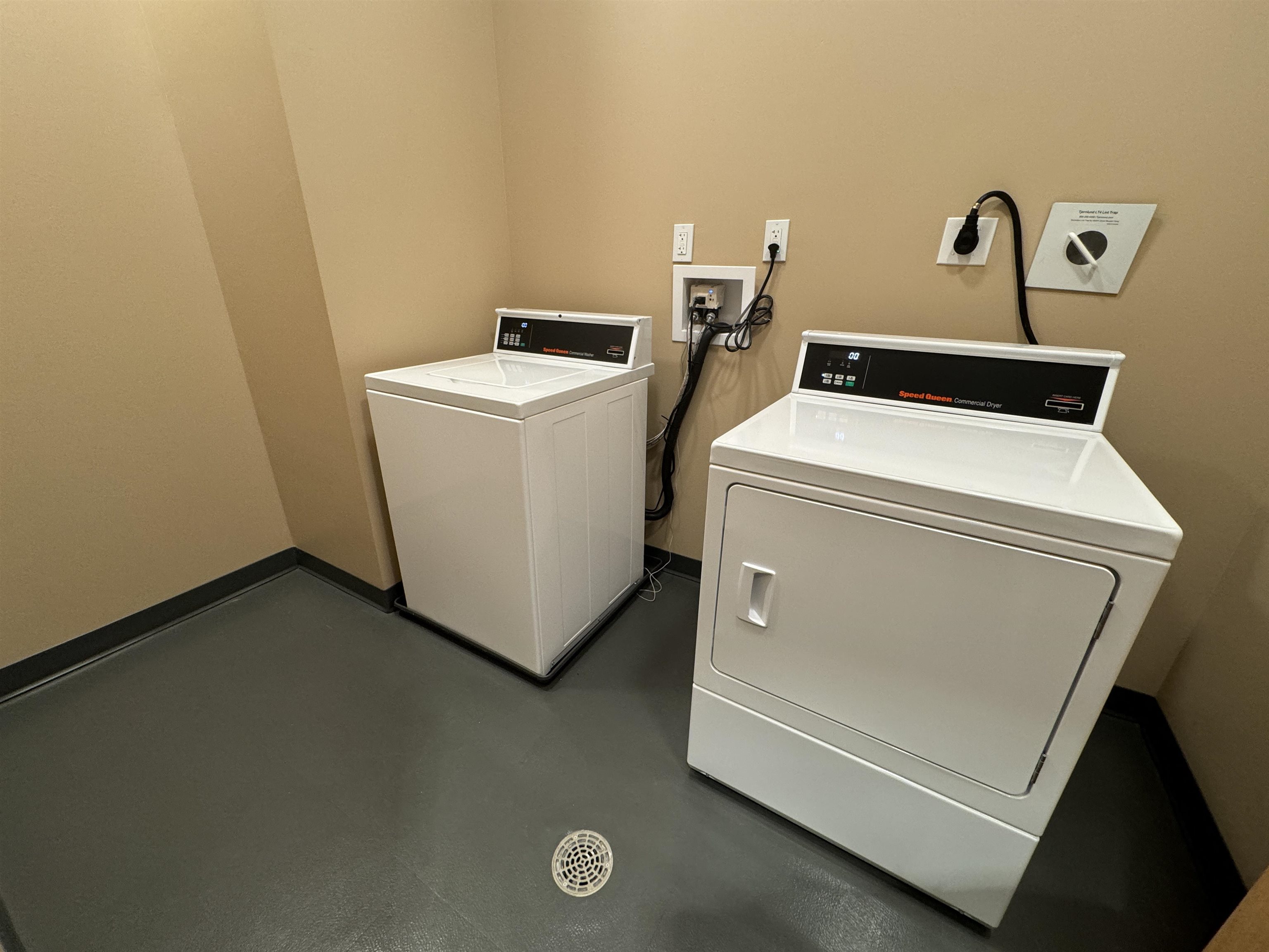 83 Hanover Street, Unit 407 Manchester, NH 03101 - Photo 41 of 54