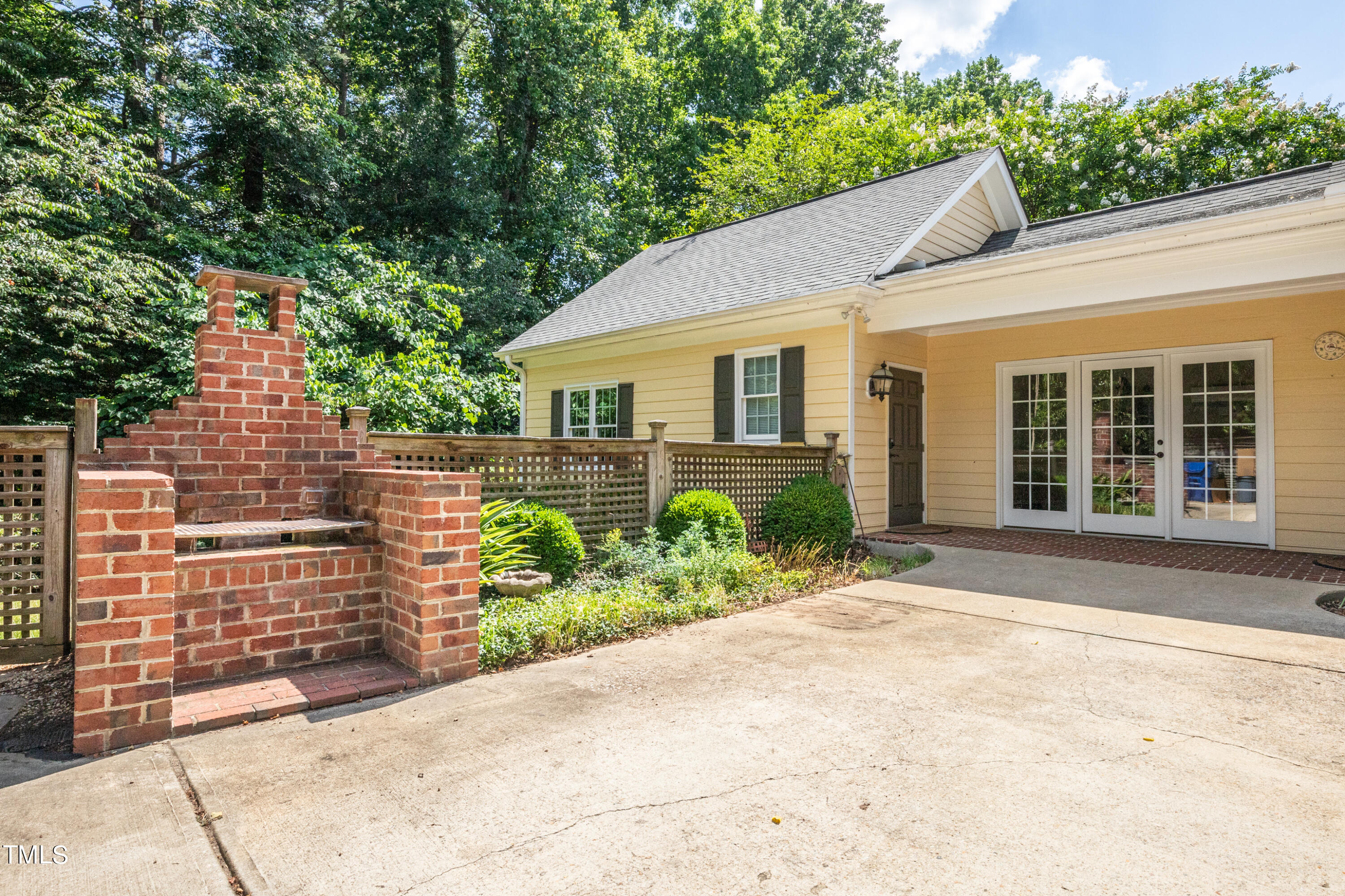 3308 Tall Tree Place Raleigh, NC 27607 - Photo 26 of 34 IMG_3029