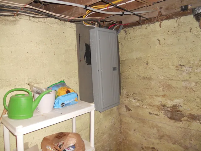 $319,000 | 15 Edgewood Street, Claremont, NH 03743