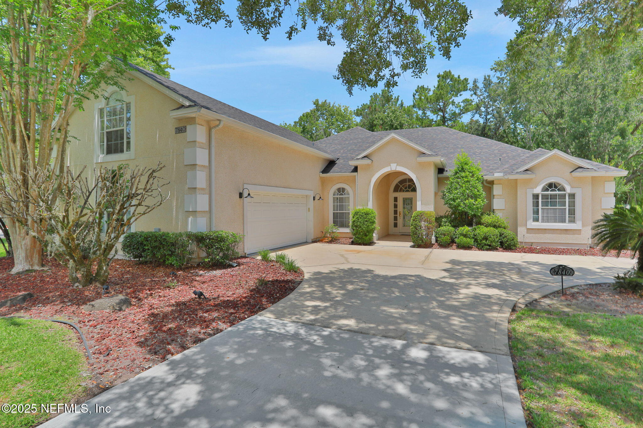 7840 Rittenhouse Lane Jacksonville, FL 32256 - Photo 2 of 71 3-web-or-mls-7O0A7934