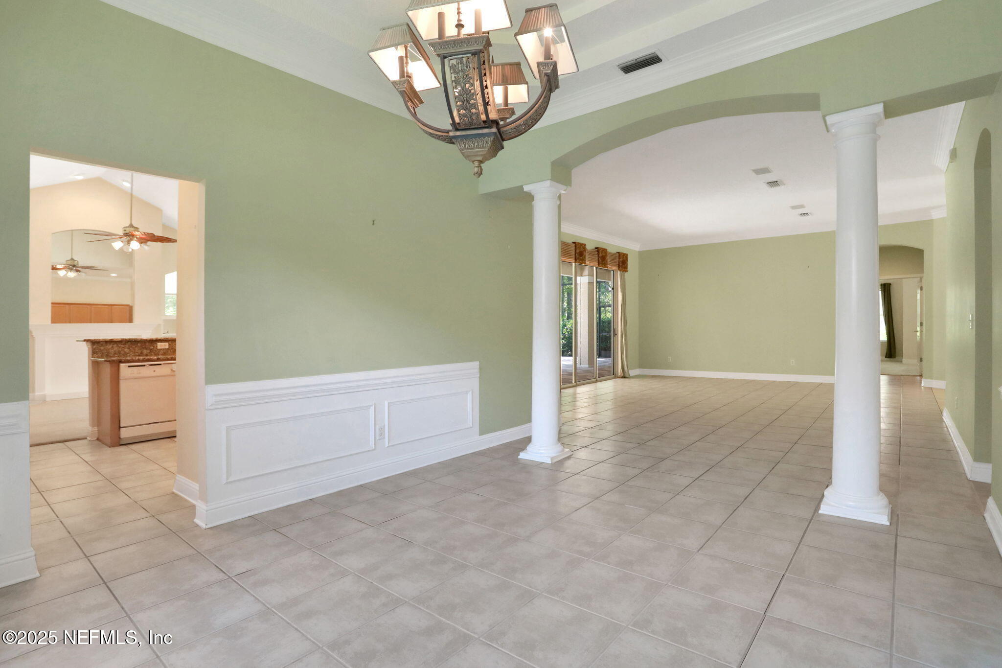 7840 Rittenhouse Lane Jacksonville, FL 32256 - Photo 9 of 71 35-web-or-mls-7O0A7839