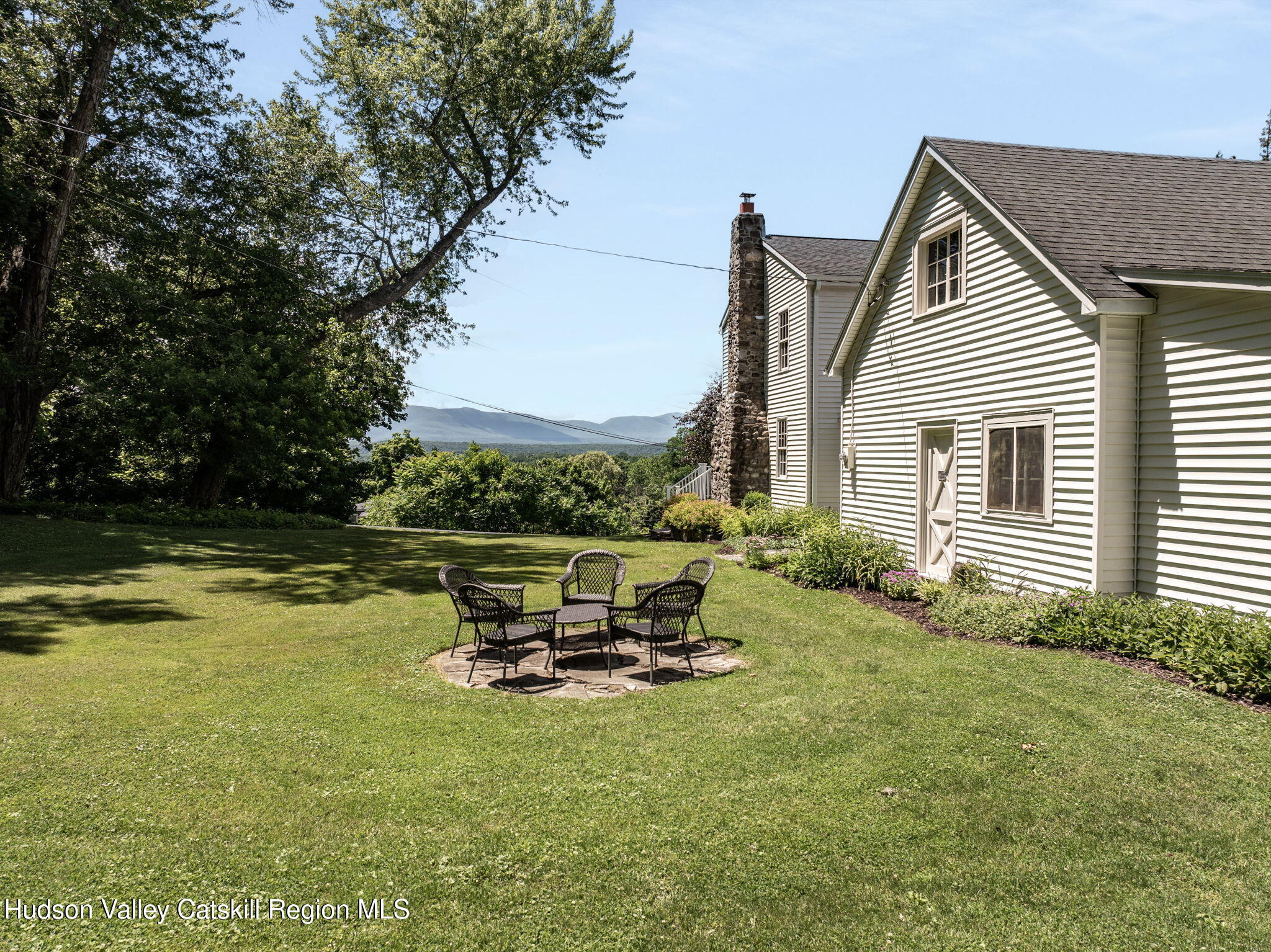 16 Carriage House Road Catskill, NY 12414 - Photo 64 of 74 side yard