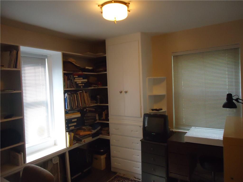 2638 Mt Royal Road Pittsburgh, PA 15217 - Photo 16 of 20 Gallery Image 16