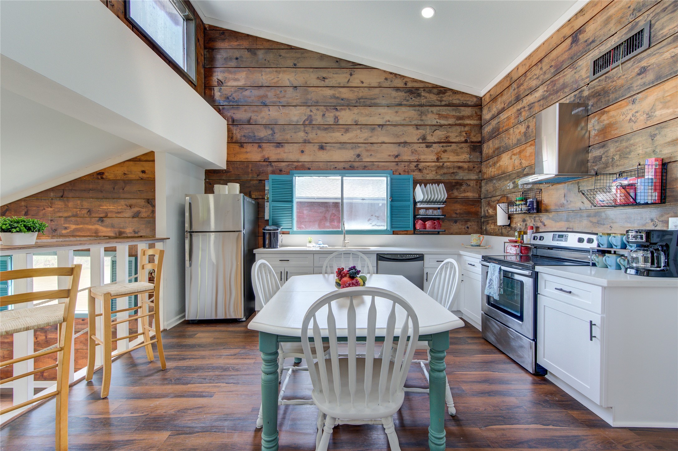 411 Galley Way Freeport, TX 77541 - Photo 11 of 32