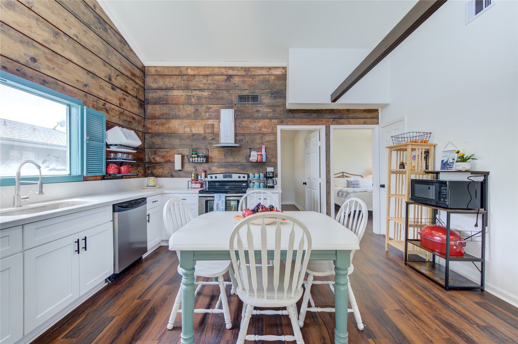 411 Galley Way Freeport, TX 77541 - Photo 13 of 32