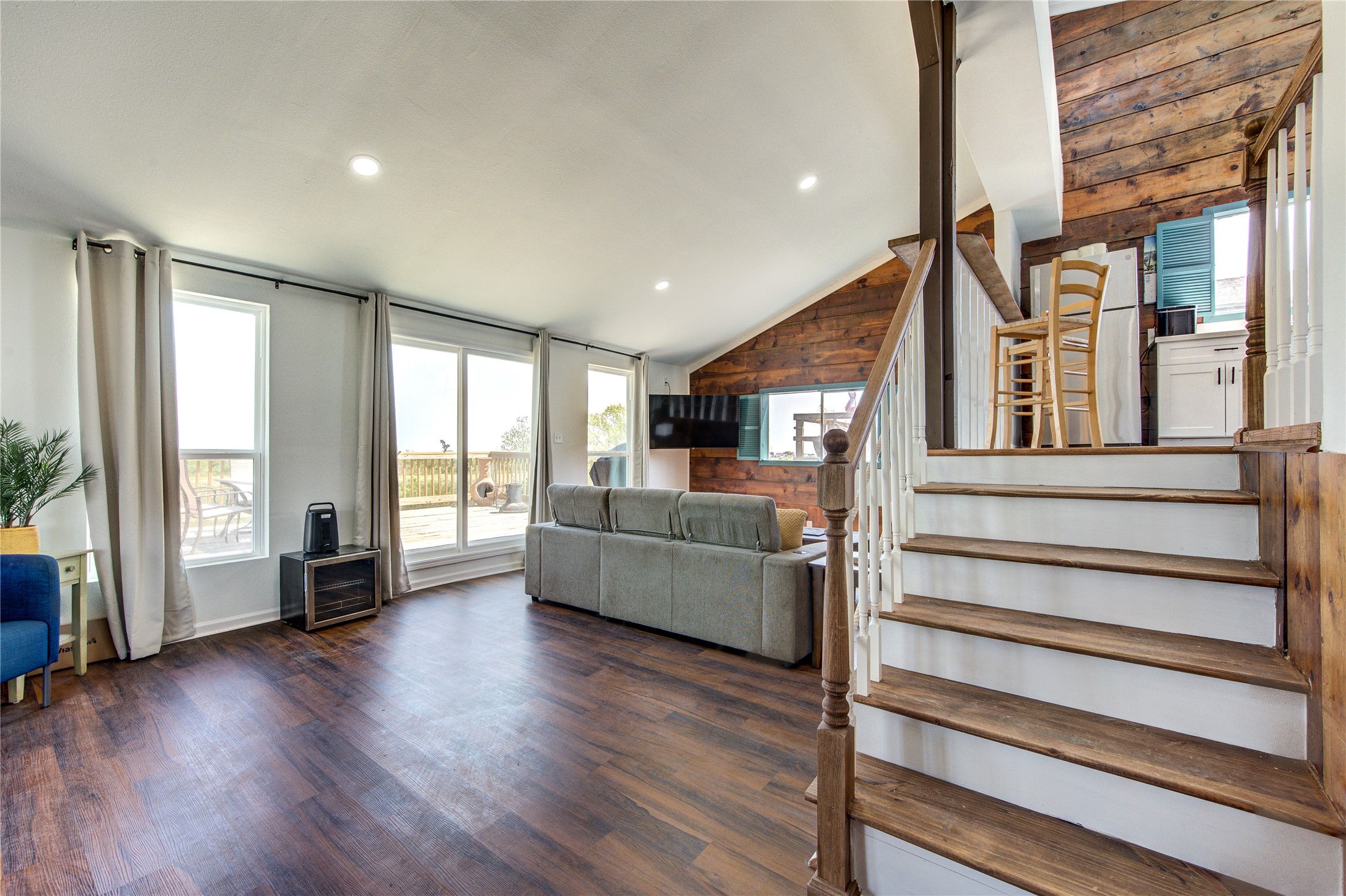 411 Galley Way Freeport, TX 77541 - Photo 9 of 32