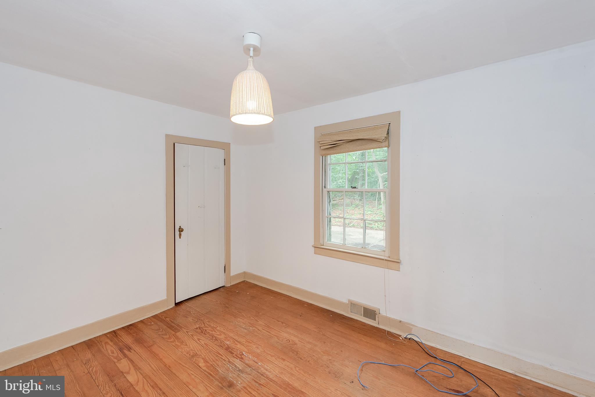 1287 Magothy Road Pasadena, MD 21122 - Photo 14 of 29 Bedroom