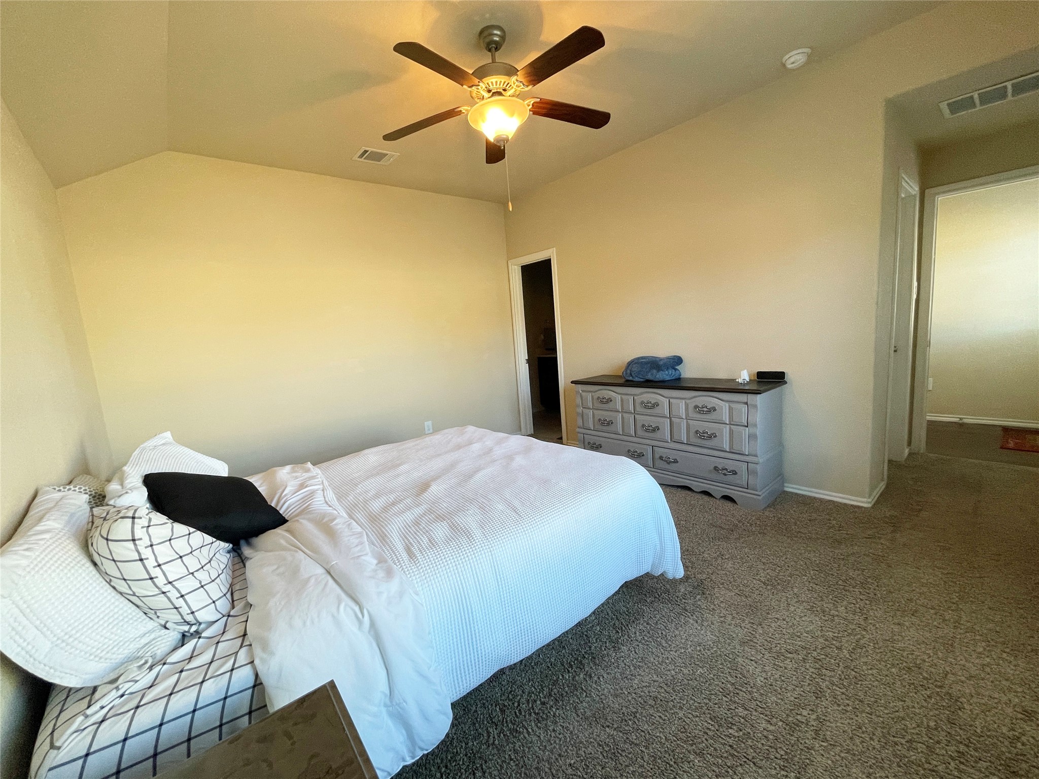 3650 Sumner Lodge Drive Katy, TX 77449 - Photo 33 of 41 a bedroom with a bed and a ceiling fan