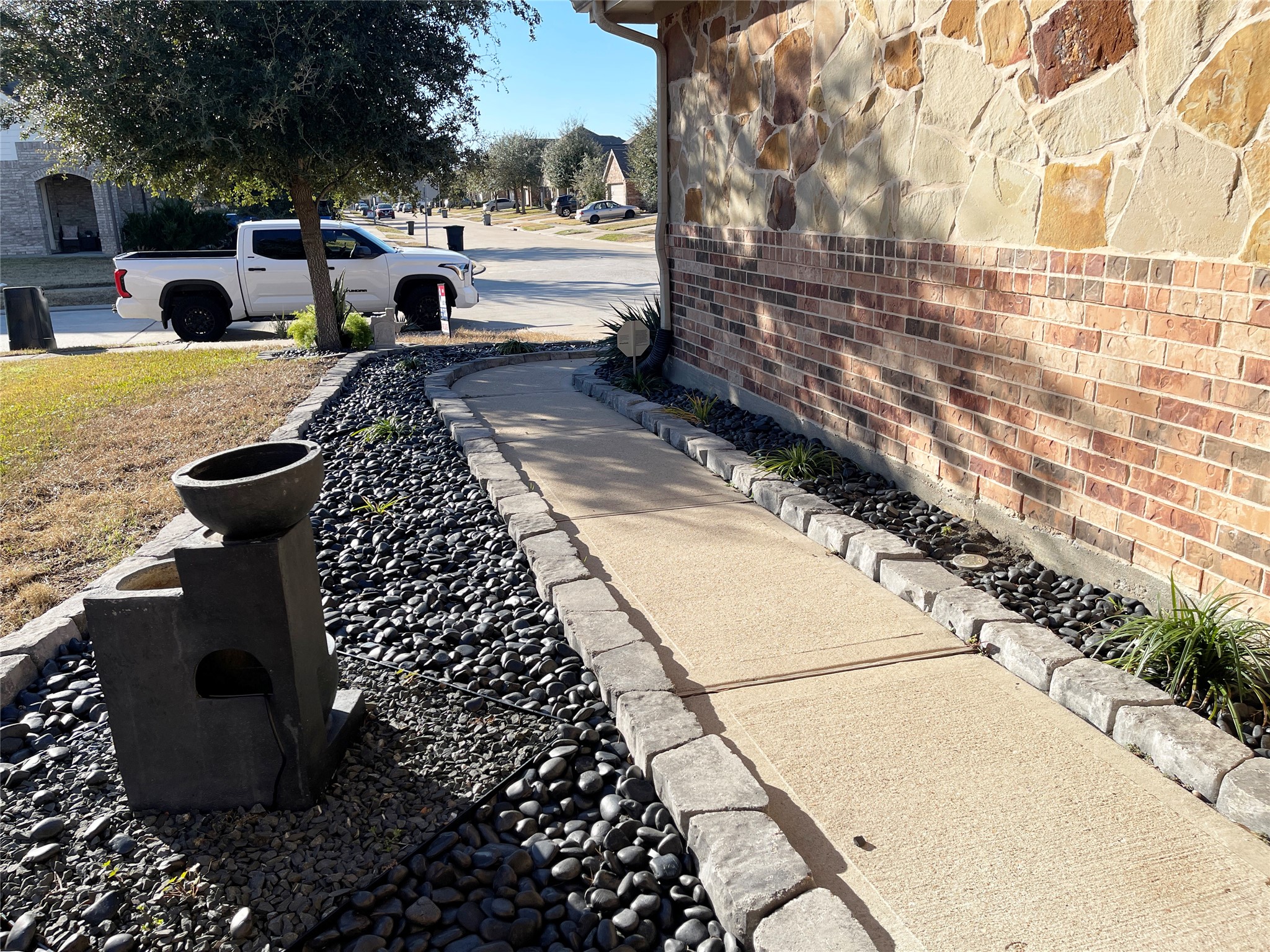 3650 Sumner Lodge Drive Katy, TX 77449 - Photo 8 of 41 a view of a backyard with sitting area