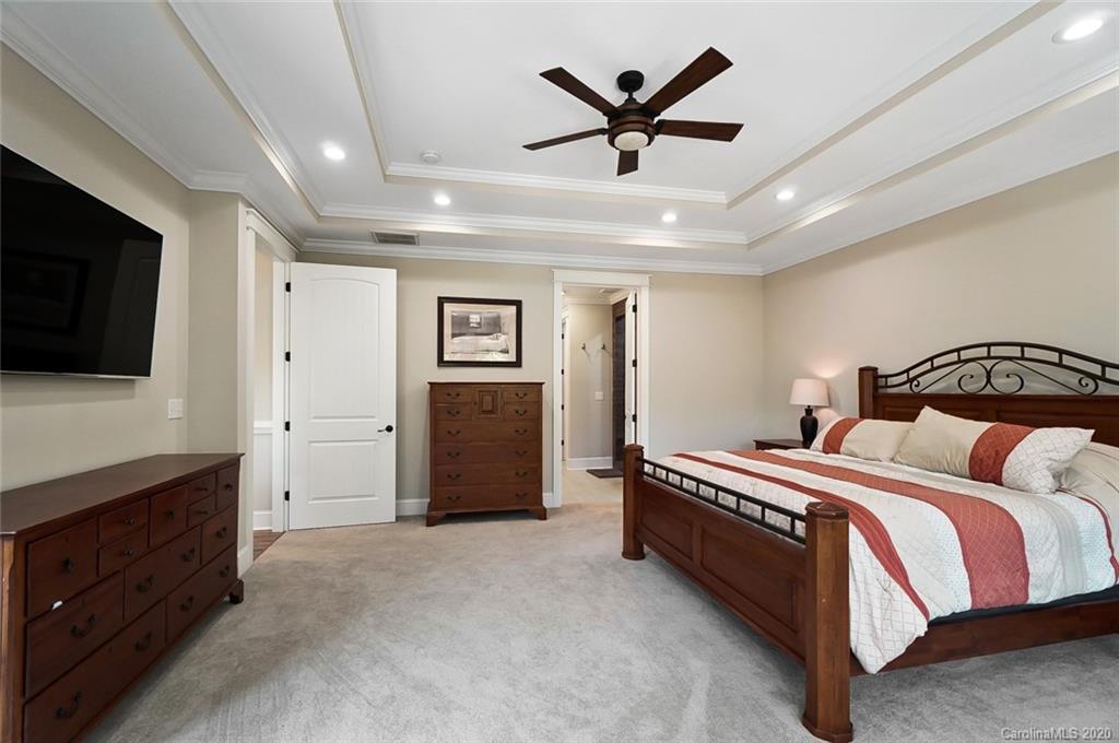 8728 Island Point Road Charlotte, NC 28278 - Photo 22 of 47 Gallery Image 22