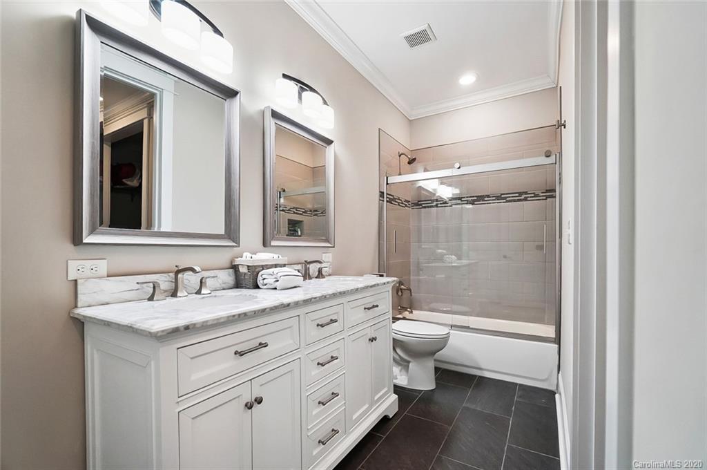 8728 Island Point Road Charlotte, NC 28278 - Photo 33 of 47 Gallery Image 33