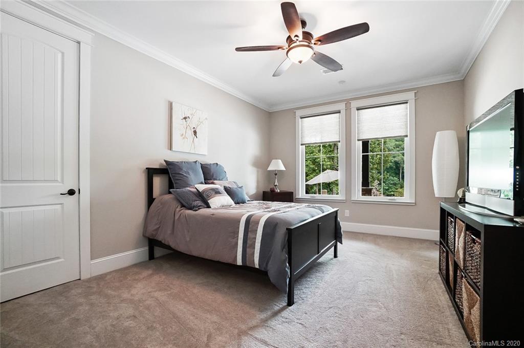 8728 Island Point Road Charlotte, NC 28278 - Photo 34 of 47 Gallery Image 34