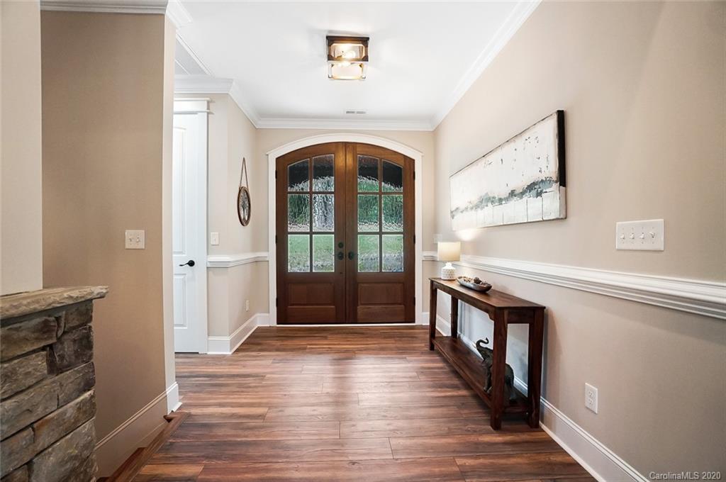 8728 Island Point Road Charlotte, NC 28278 - Photo 6 of 47 Gallery Image 6