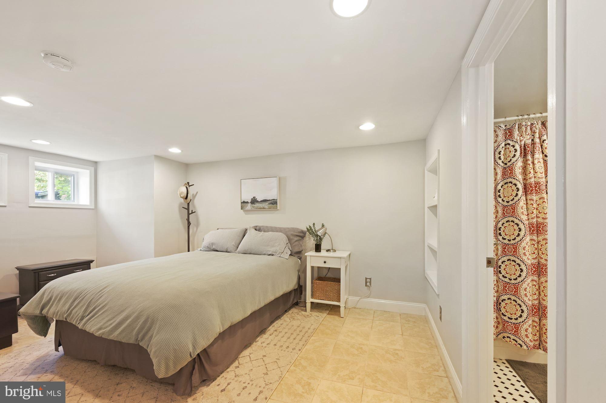 907 F Street Northeast Washington, DC 20002 - Photo 27 of 32 Gallery Image 27