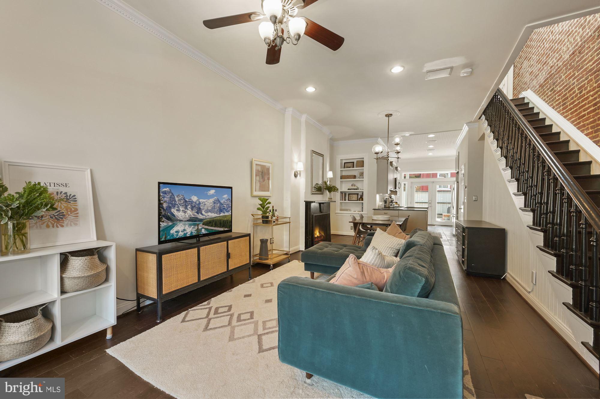 907 F Street Northeast Washington, DC 20002 - Photo 4 of 32 Gallery Image 4