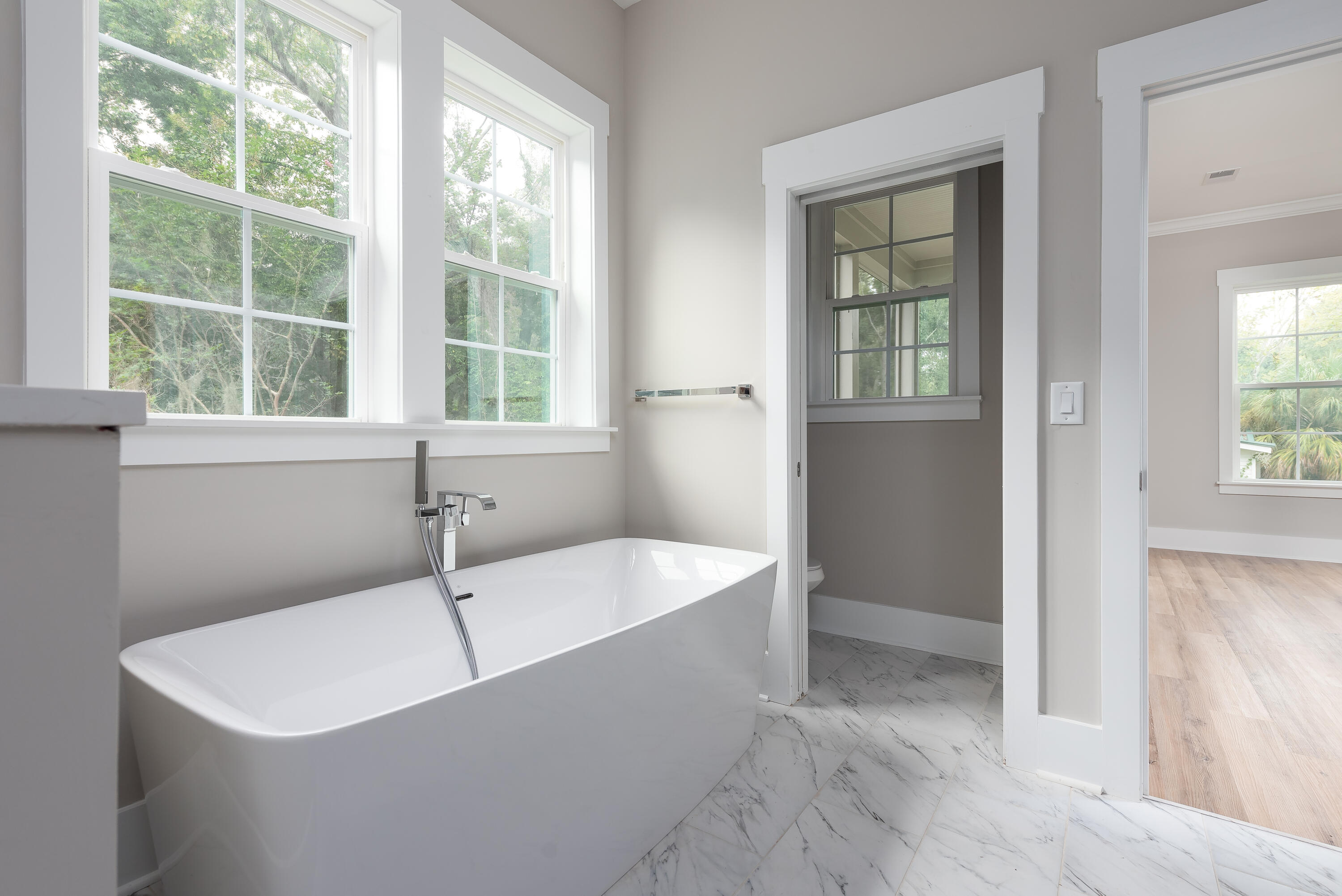 1327 Lieben Road Mount Pleasant, SC 29466 - Photo 13 of 28 lieben master bath tub