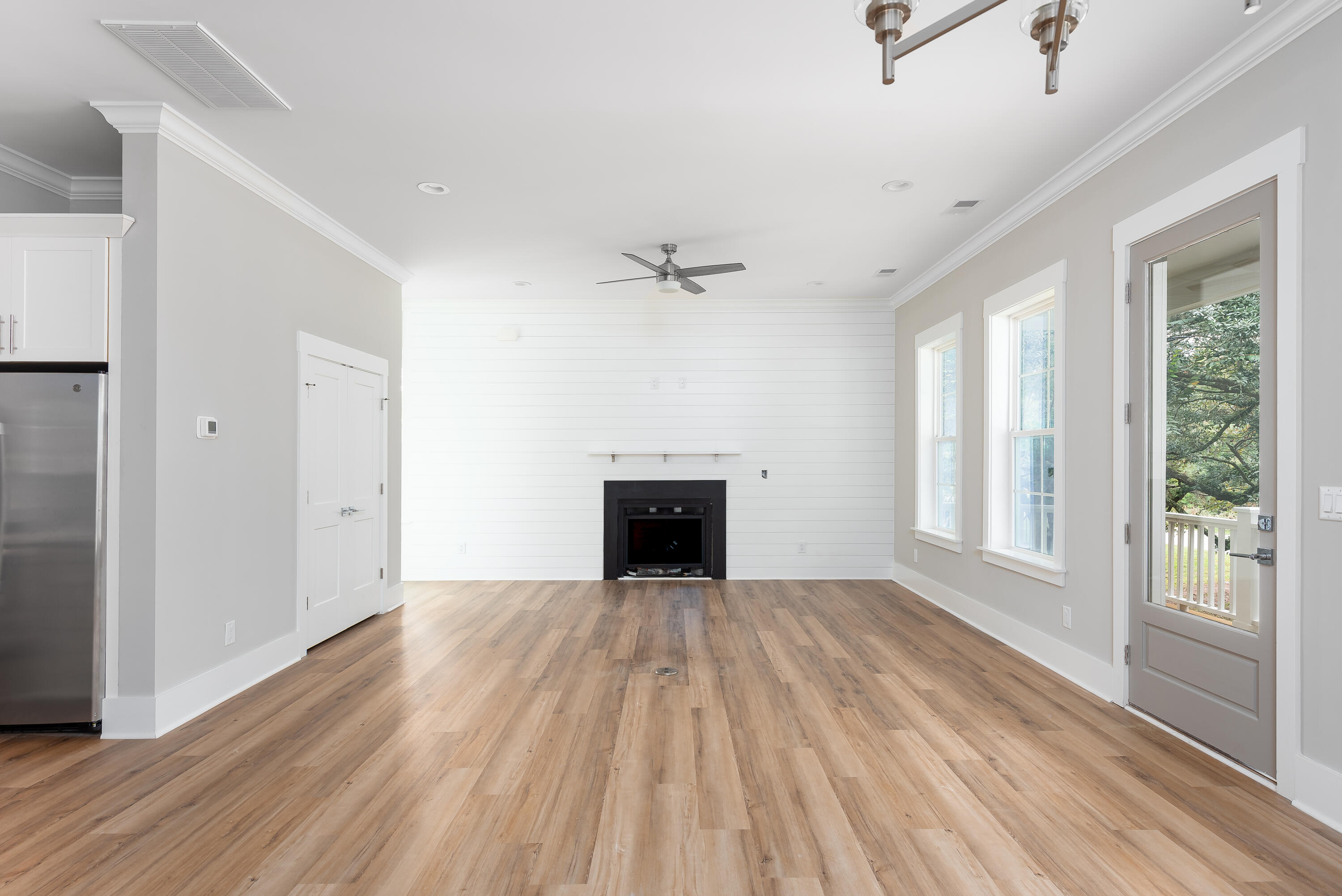 1327 Lieben Road Mount Pleasant, SC 29466 - Photo 3 of 28 lieben great room