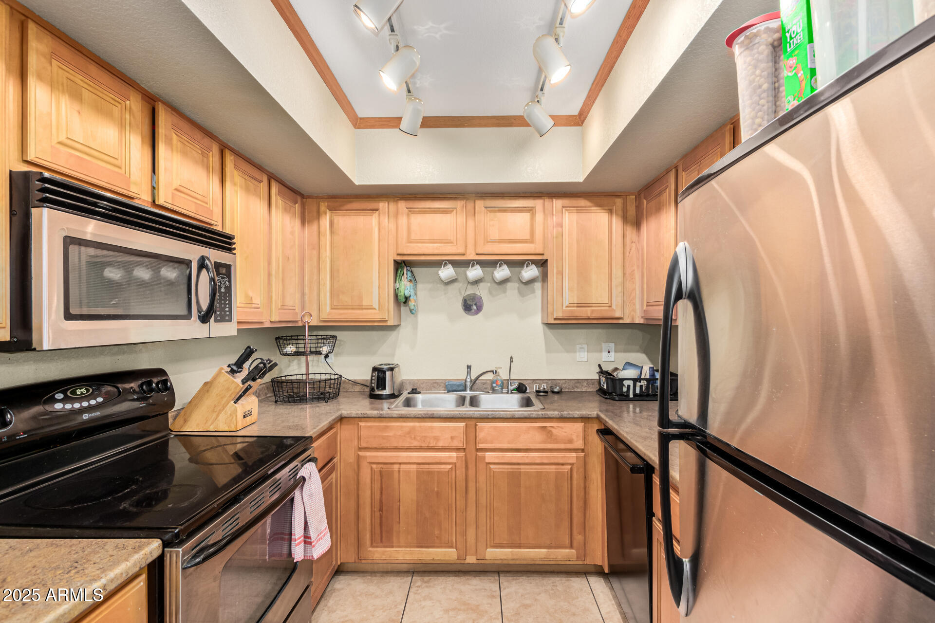 1340 North Recker Road, Unit 312 Mesa, AZ 85205 - Photo 10 of 30 Kitchen