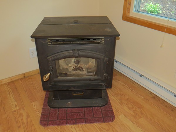 221 Mashapaug Road Holland, MA 01521 - Photo 7 of 25 Gallery Image 7