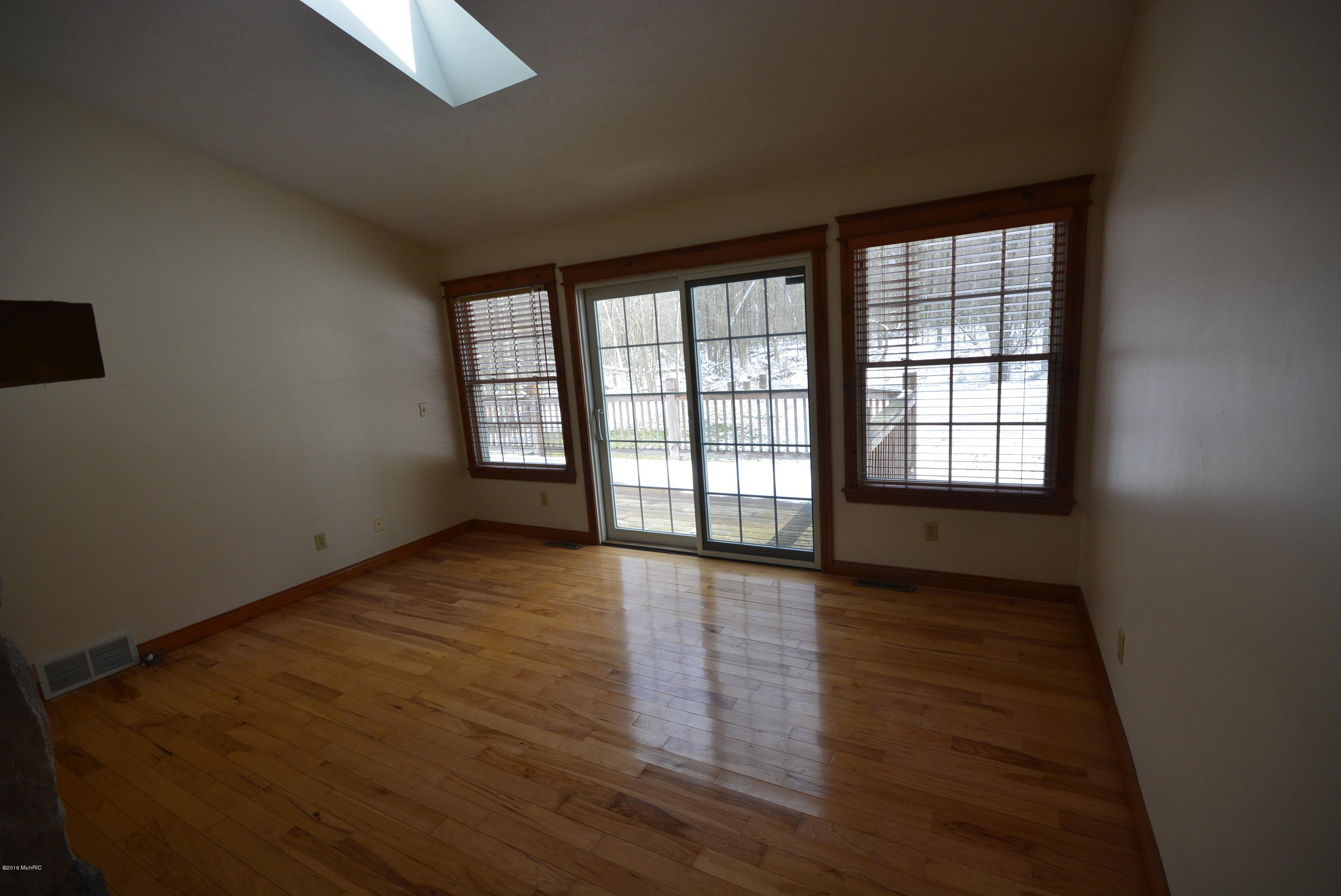 6842 North Sprinkle Road Kalamazoo, MI 49004 - Photo 23 of 43 DSC_0779 - Copy