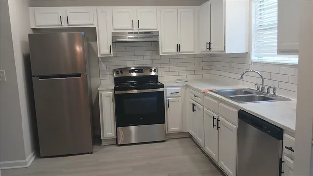 $1,750 | 5677 Wind Gate Lane, Lithonia, GA 30058