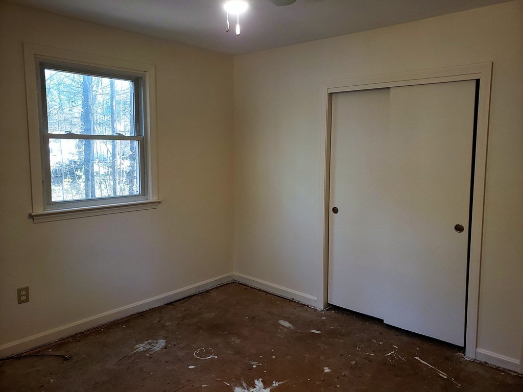 140 Groton Road Shirley, MA 01464 - Photo 11 of 22