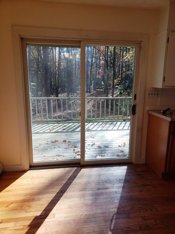 140 Groton Road Shirley, MA 01464 - Photo 5 of 22