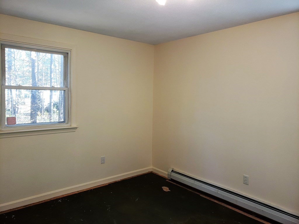 140 Groton Road Shirley, MA 01464 - Photo 9 of 22