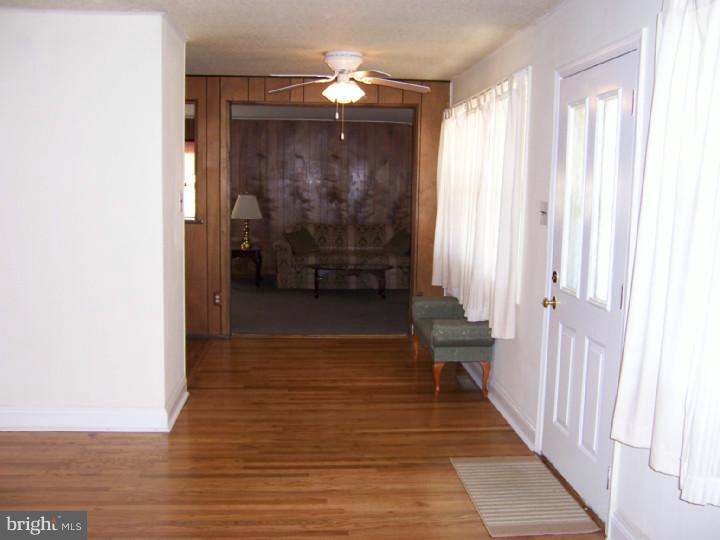 26 Farndale Road Somerdale, NJ 08083 - Photo 6 of 24 Gallery Image 6