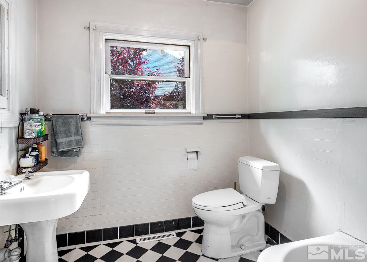 712 South Arlington Avenue Reno, NV 89509 - Photo 11 of 18 Photo 11