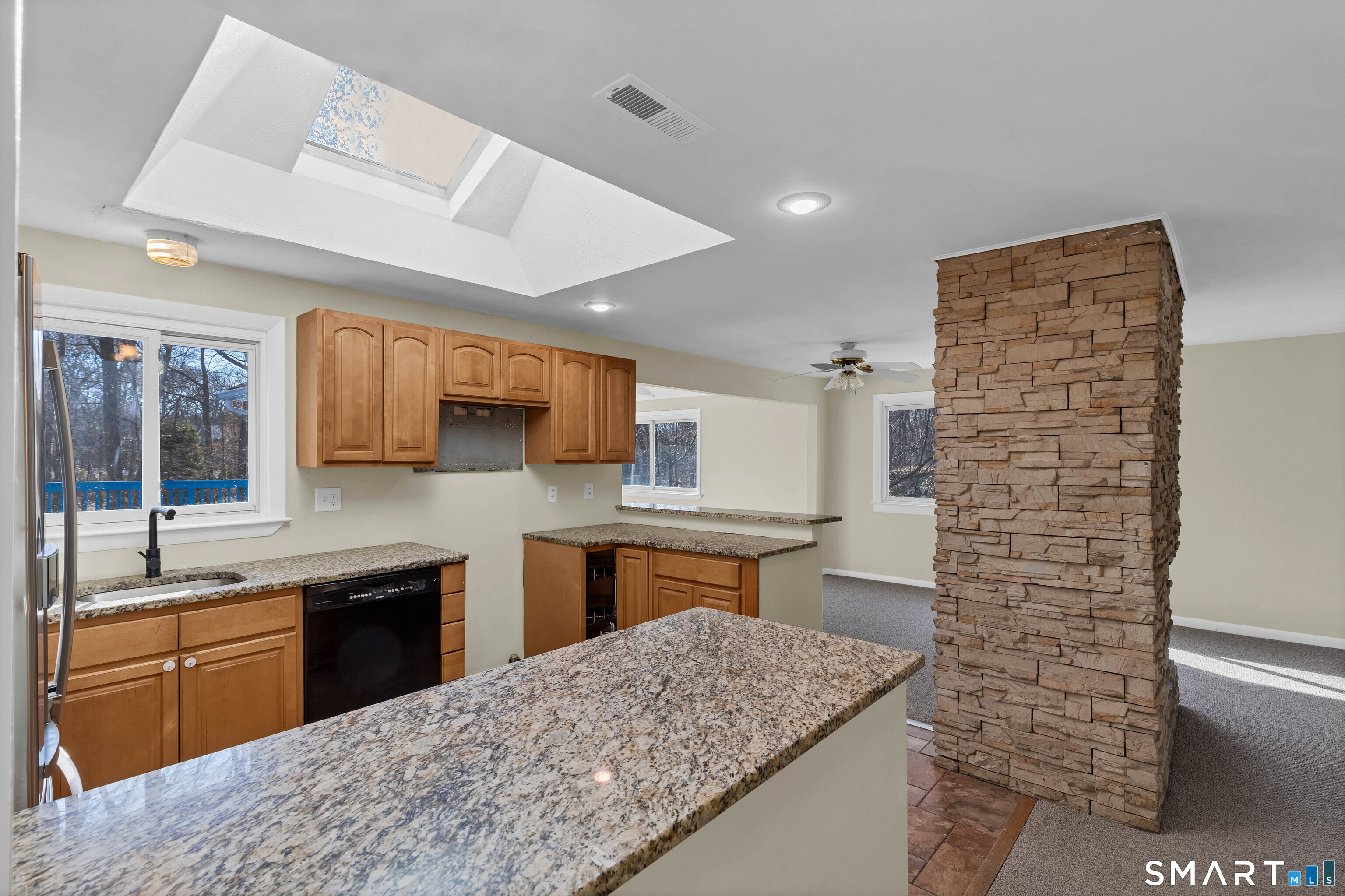13 Victoria Lane Old Lyme, CT 06371 - Photo 8 of 38