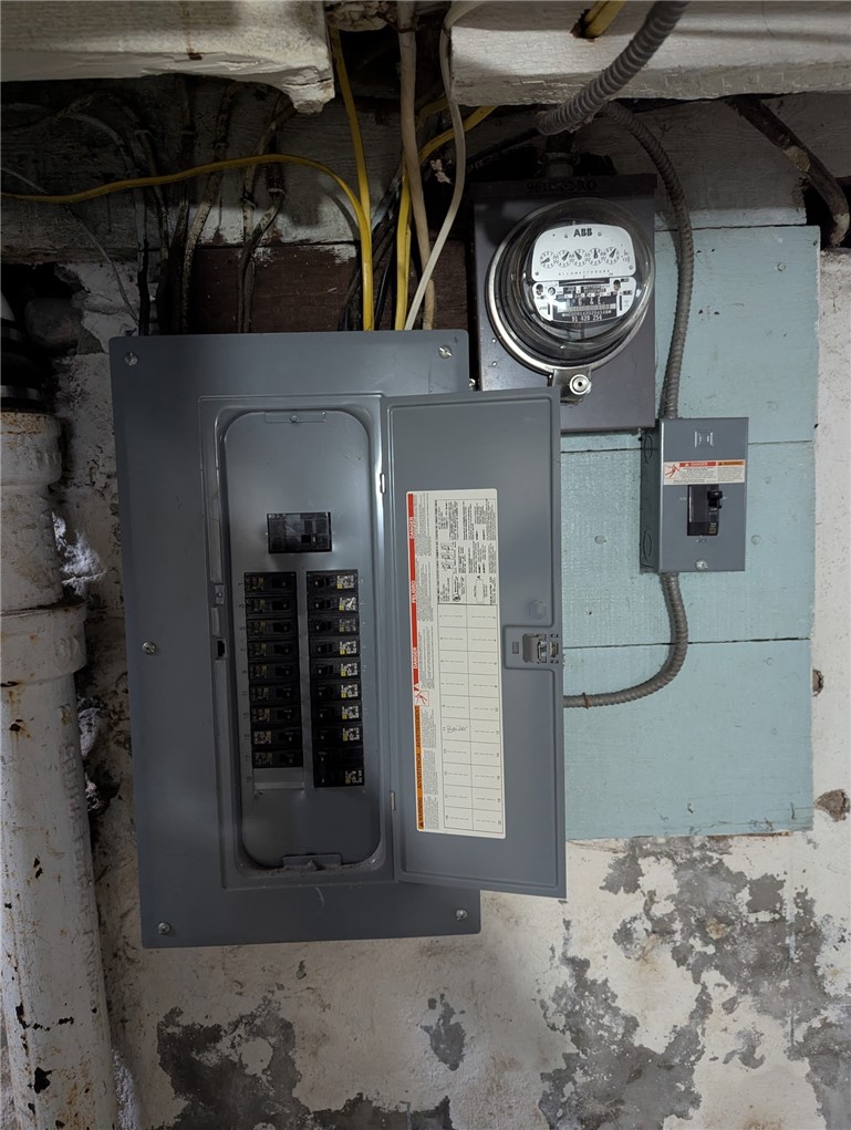 797 Bay Street Rochester, NY 14609 - Photo 11 of 12