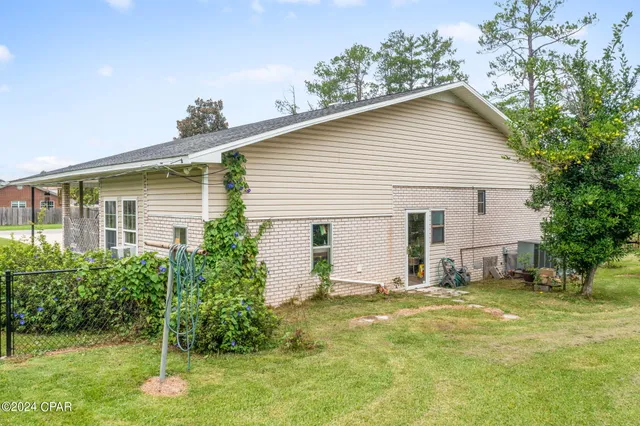 $169,900 | 815 5th Street, Chipley, FL 32428