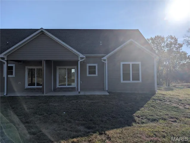 $294,500 | 10056 Yellowstone Drive, Cadet, MO 63630