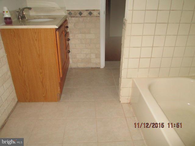 6115 Ford Road Frederick, MD 21702 - Photo 12 of 19 Bath
