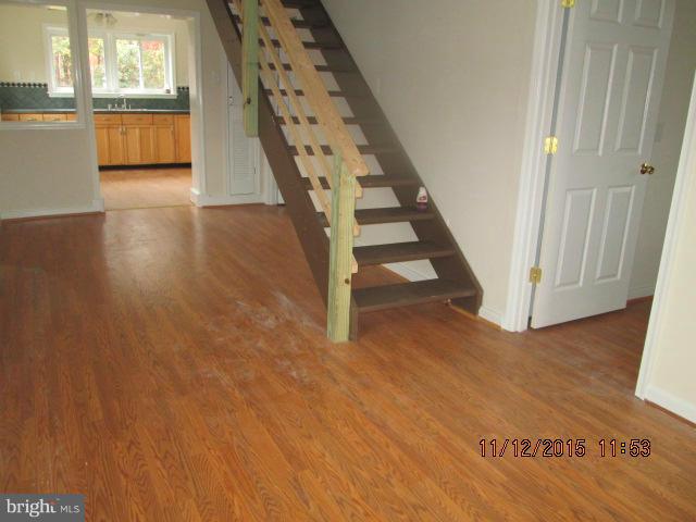 6115 Ford Road Frederick, MD 21702 - Photo 9 of 19 Living Room