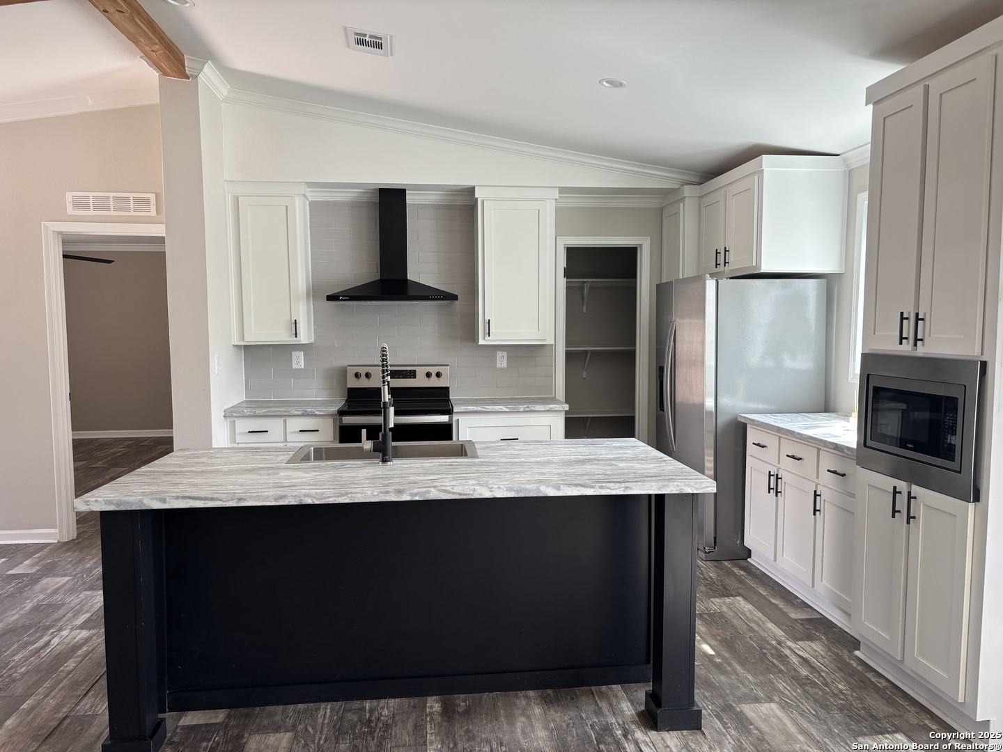 320 Fawn Drive Spring Branch, TX 78070 - Photo 5 of 12