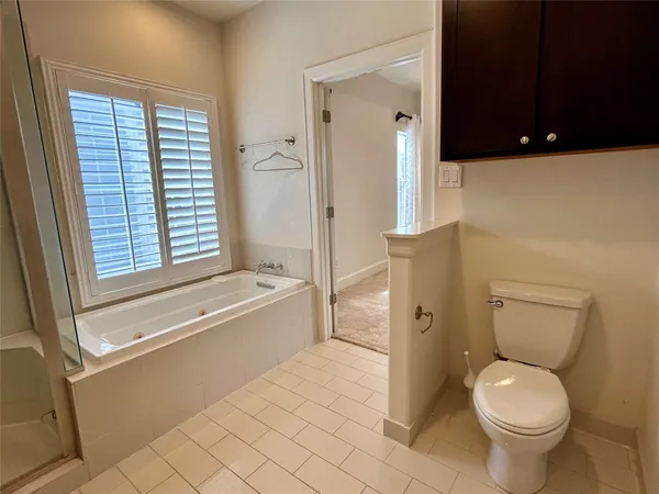 $3,000 | 4031 Bellefontaine, Unit 101, Houston, TX 77025
