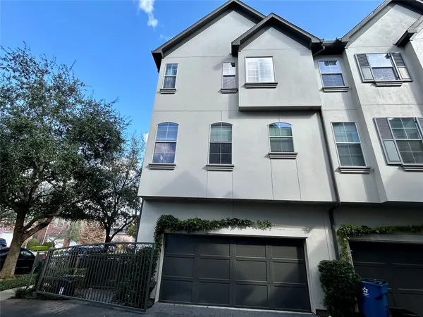 $3,000 | 4031 Bellefontaine, Unit 101, Houston, TX 77025