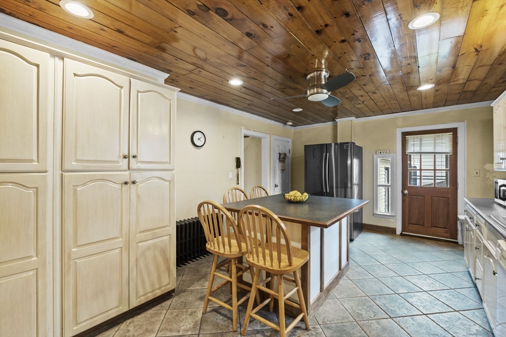 5 Sevinor Road Marblehead, MA 01945 - Photo 12 of 27