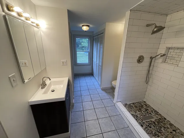 $325,000 | 56 North Maple Street, Enfield, CT 06082