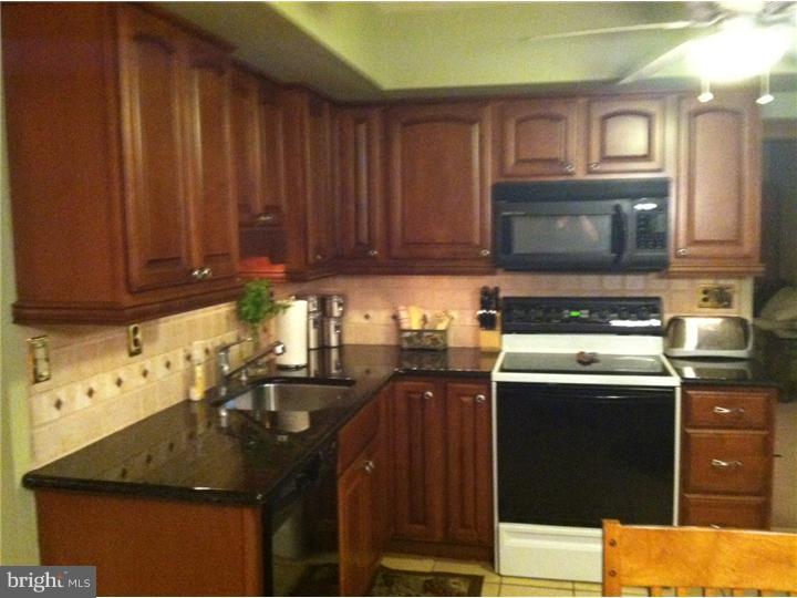 6 Forrester Road Horsham, PA 19044 - Photo 2 of 8 Kitchen