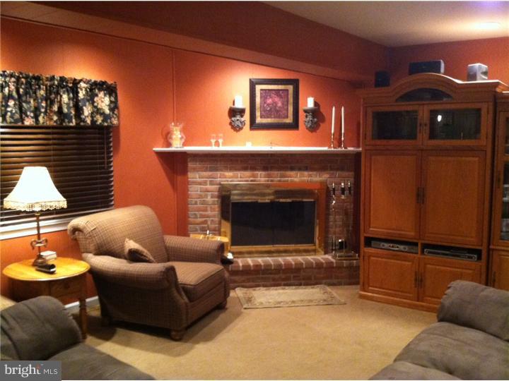 6 Forrester Road Horsham, PA 19044 - Photo 4 of 8 Den