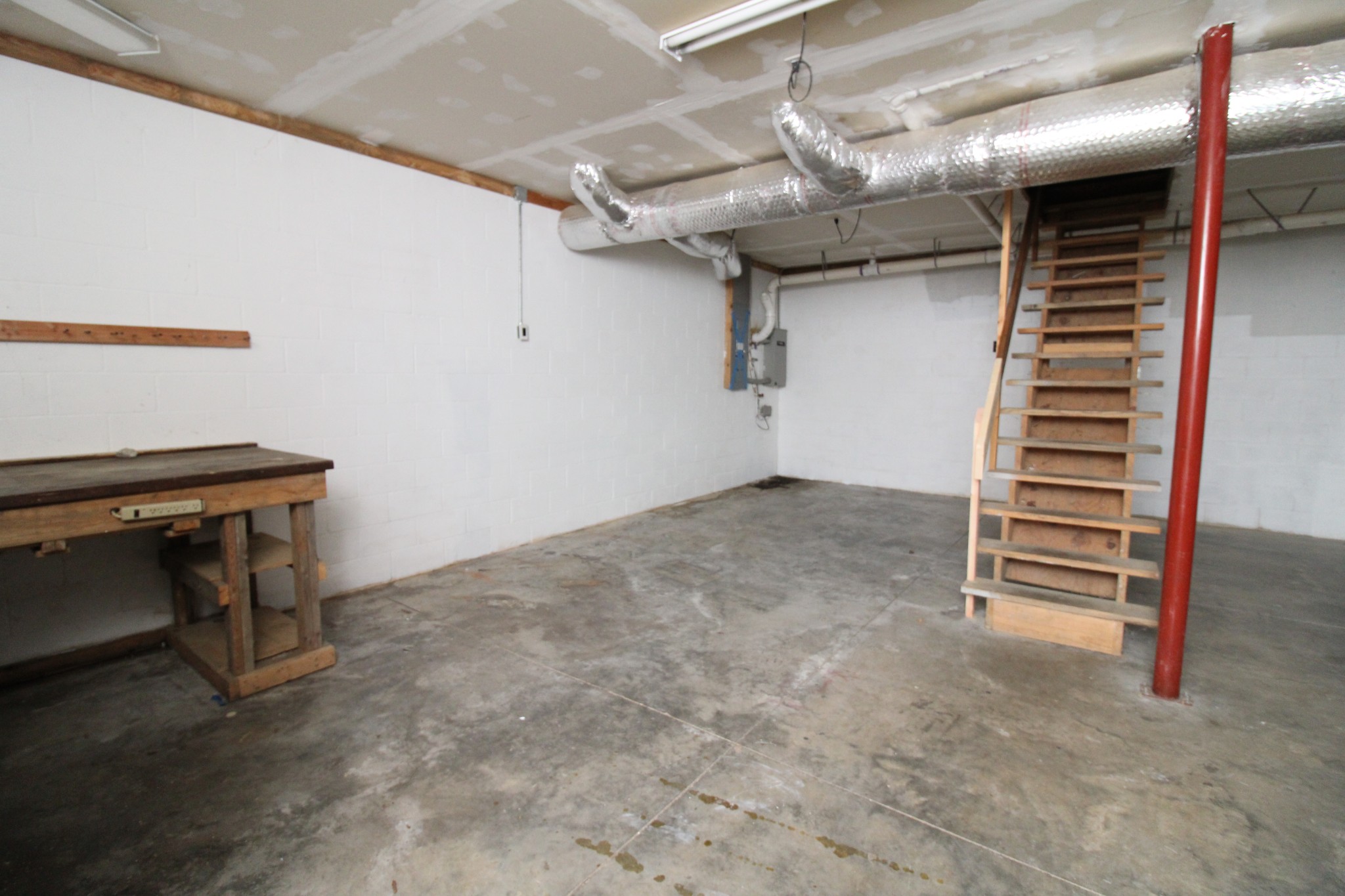 2227 Black Road Prospect, TN 38477 - Photo 9 of 39