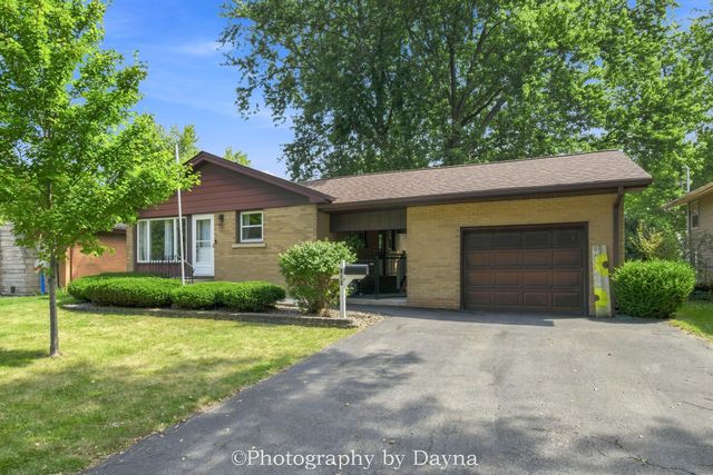 $239,900 | 254 West Country Court, Bourbonnais, IL 60914